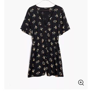 Button-Front Day Romper in Daisies